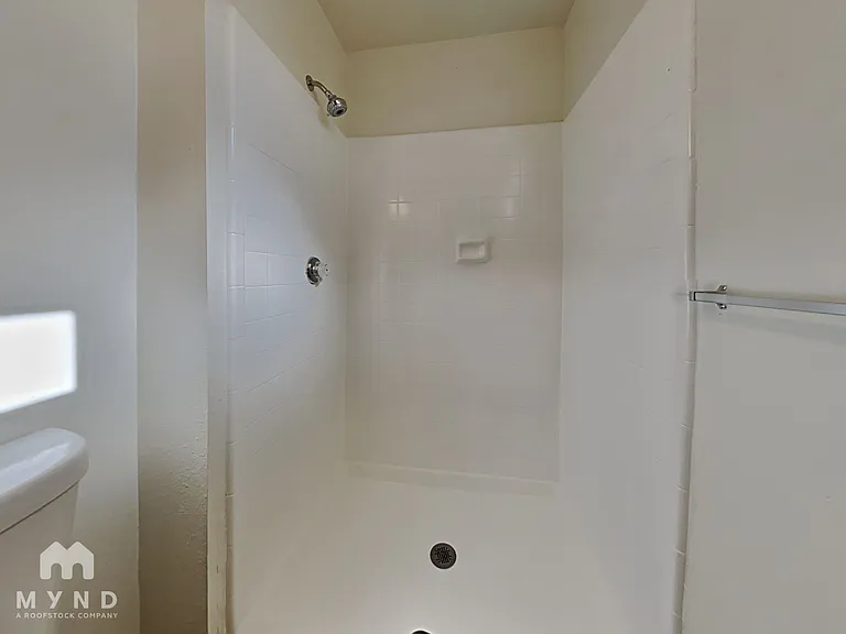 10049 W Mariposa St — Photo 9