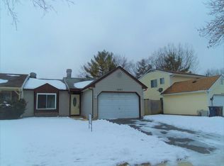 1357 Maroon Dr, Elgin, IL 60120