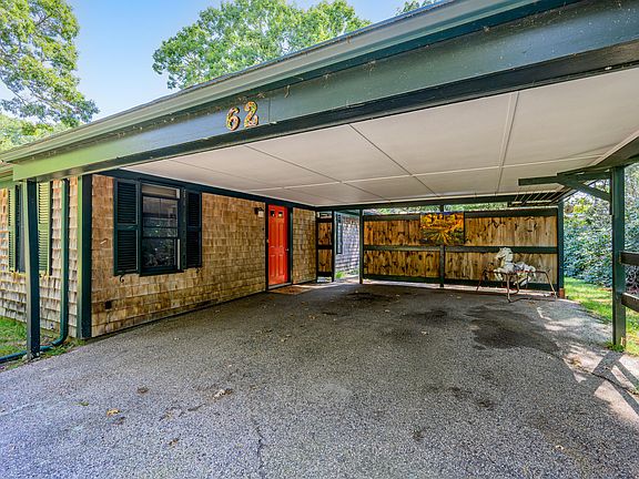 3rd image of 62 Hillside Drive