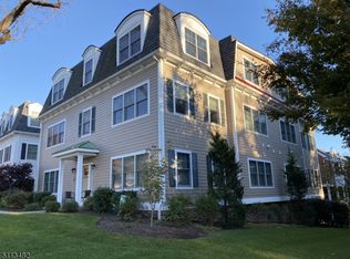 25 Ridgedale Ave APT 15, Madison, NJ 07940