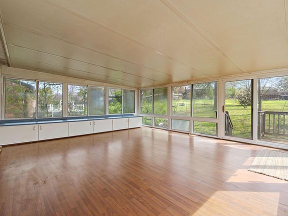 5th image of 810 Dalewood Dr