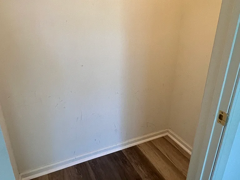 13 Topeka Ct — Photo 15