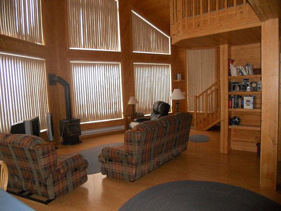 2nd image of 2854 E Pinehaven Dr
