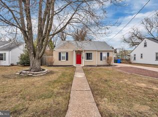 105 Burnt Mill Rd, Cherry Hill, NJ 08003