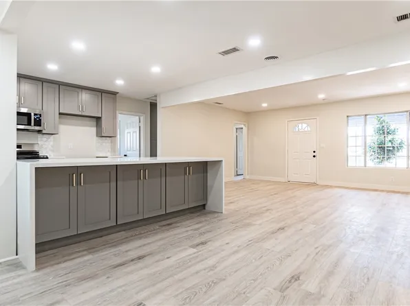 4105 Manchester Pl, Riverside, CA 92503