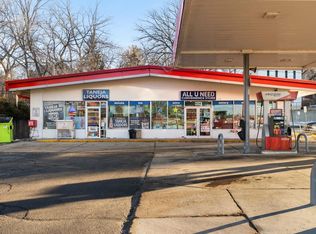 404 N Parker Dr, Janesville, WI 53545