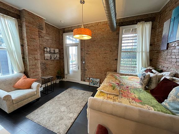 4th image of 161 E McMicken Ave #B2
