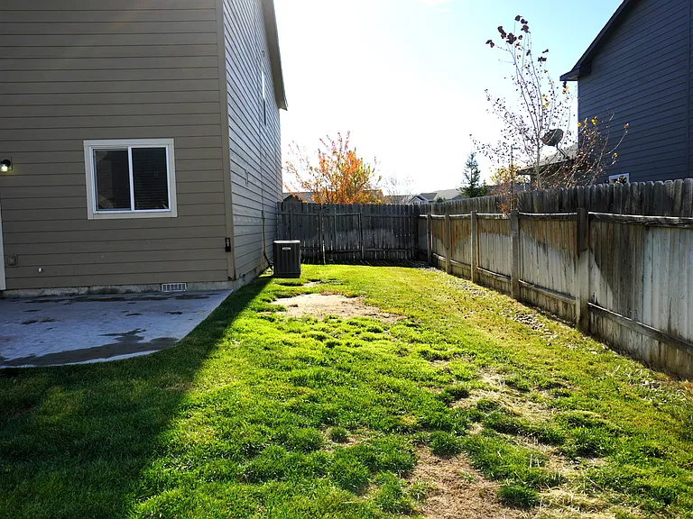 10686 Ice Springs St — Photo 24