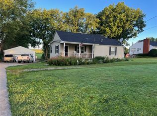 8478 Pratt Rd, Atchison, KS 66002