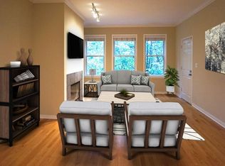 1319 W Fillmore St #3, Chicago, IL 60607