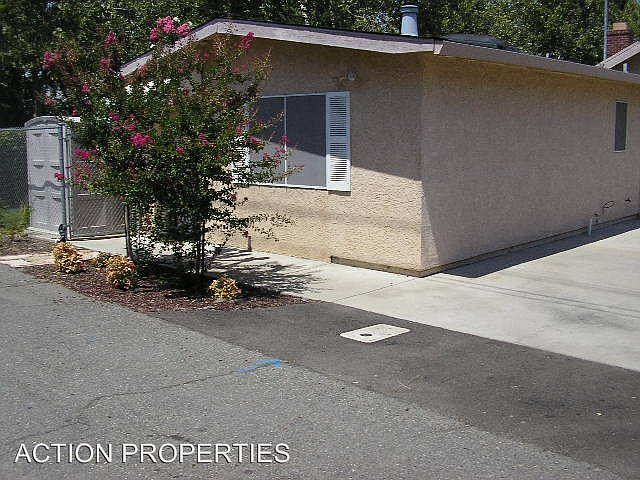 1st image of 118 Sierra Blvd