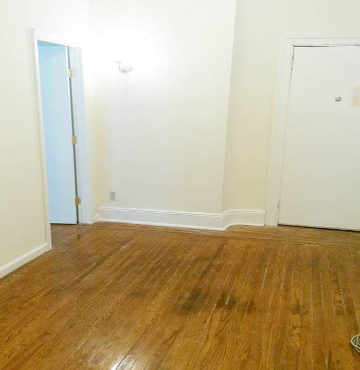 1st image of 419 14th St APT 3R
