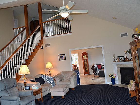 3rd image of 1035 McGwires Dr