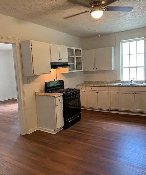 33 Wilcoxen St — Photo 8