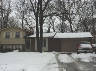 2501 Rudgate Dr NW, Grand Rapids, MI 49544