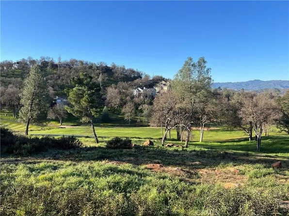 20073 Powder Horn Rd, Hidden Valley Lake, CA 95467