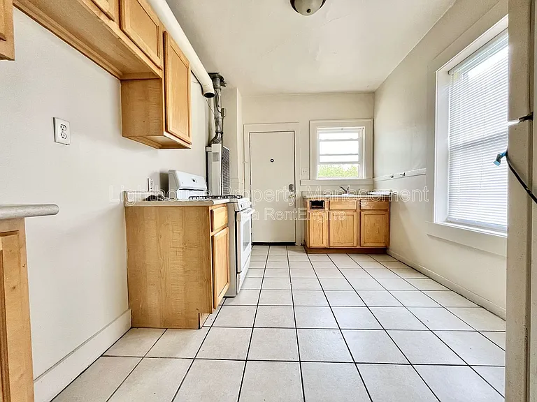 744 Martin Luther King Jr St SE #3 — Photo 9