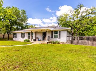 925 Little School Rd, Kennedale, TX 76060