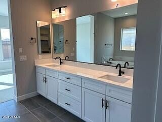 4th image of 21401 W MARIPOSA Street