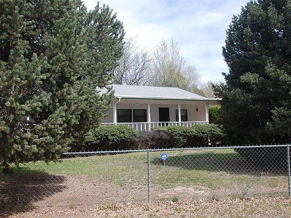 3rd image of 1330 Betts Pl