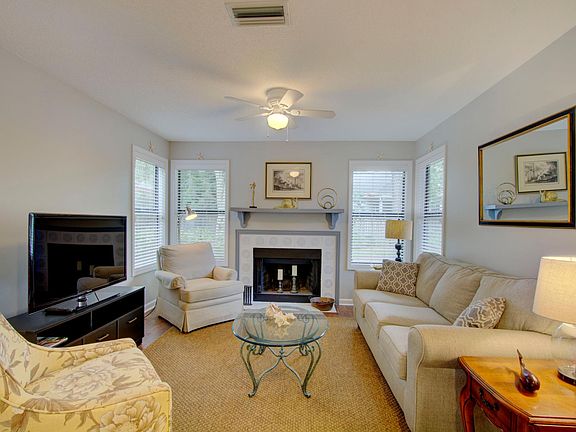 4th image of 419 Harbour Oaks Dr
