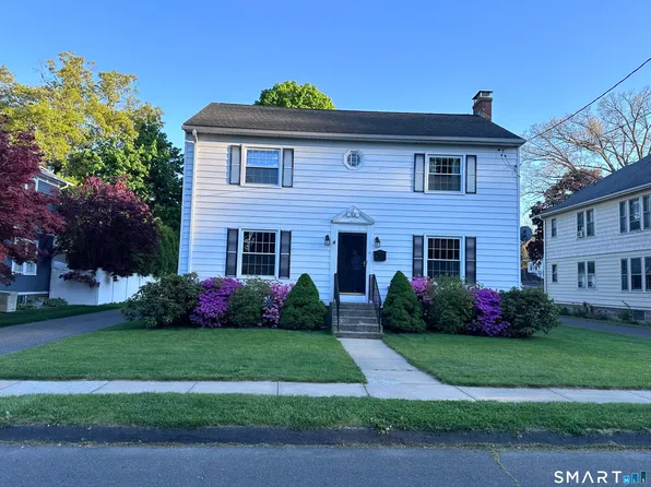 8 James Street, Windsor Locks, CT 06096