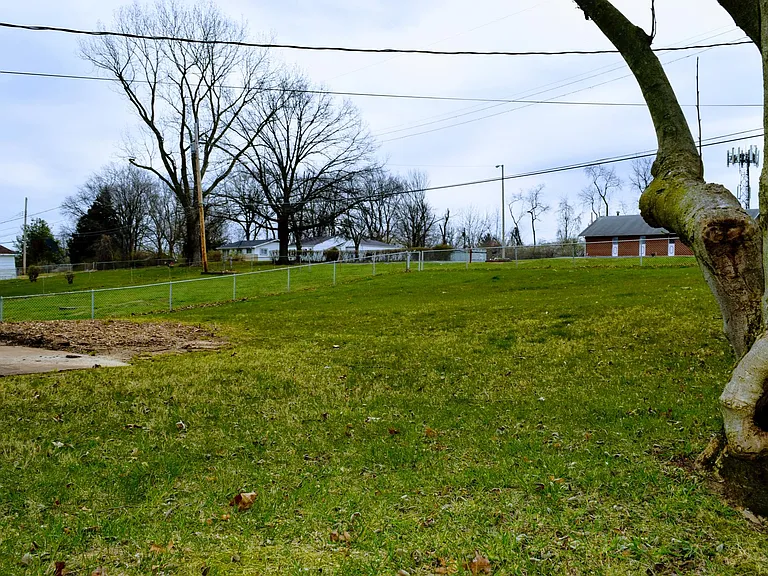 Falmouth Dr — Photo 4