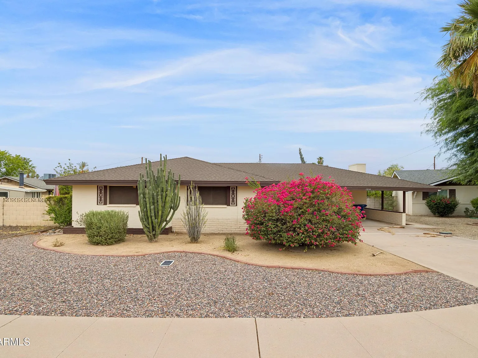 4 bed, 2.5 bath, 2750 sqft, $2,750 — Photo 1