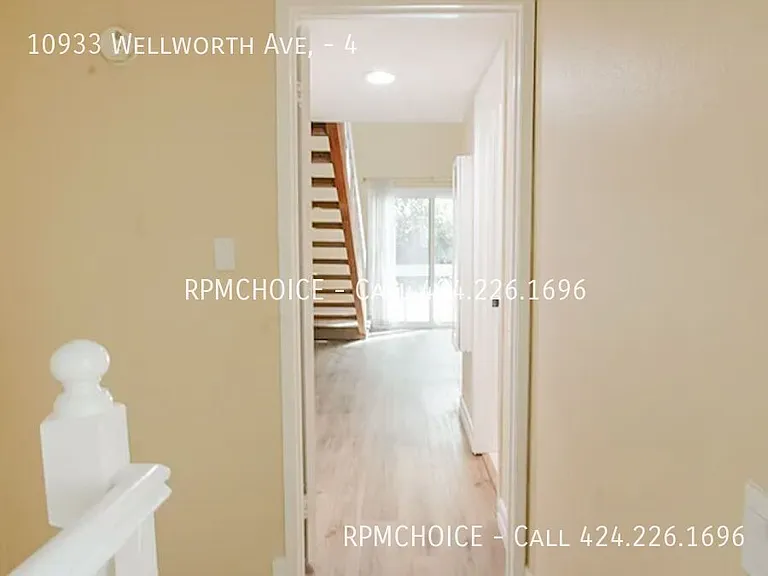 10933 Wellworth Ave #4 — Photo 21