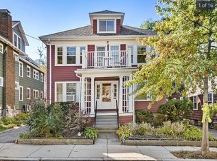 24 Castleton St, Jamaica Plain, MA 02130