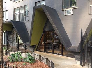 5711 N Winthrop Ave #502, Chicago, IL 60660
