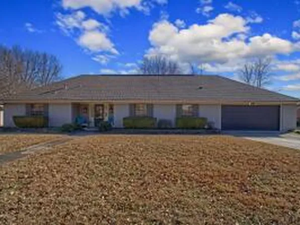315 Tanglewood Dr, Russellville, AR 72801