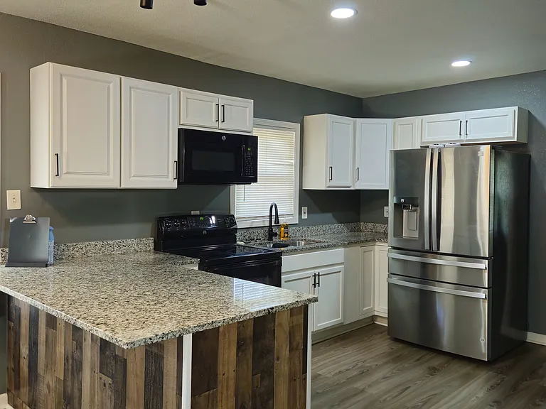 3001 Kensington Ave — Photo 3