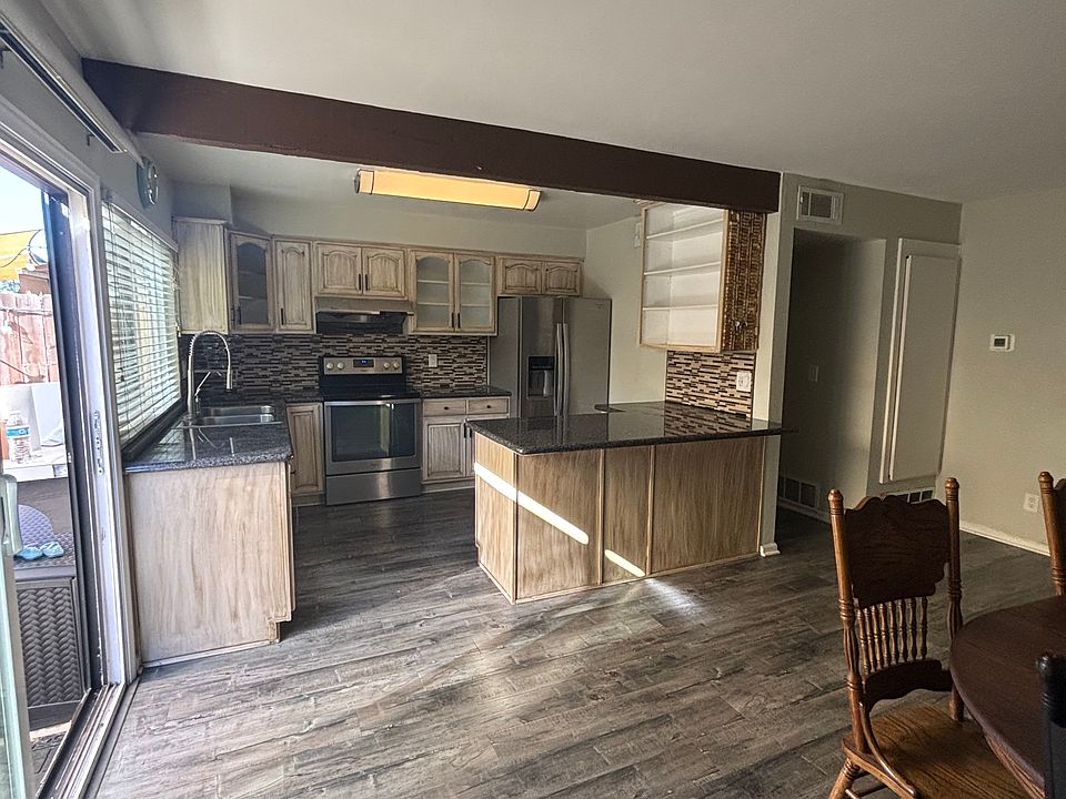1st image of 662 Driftwood Ln