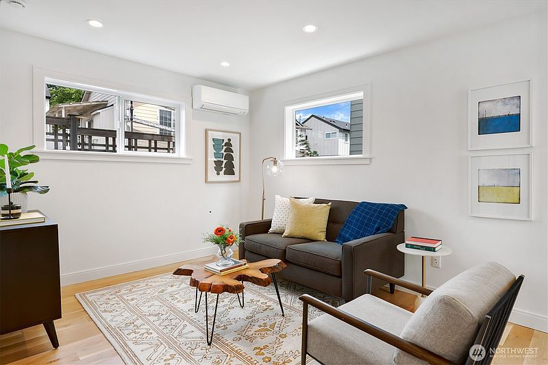 4th image of 8738 B 13th Avenue NW