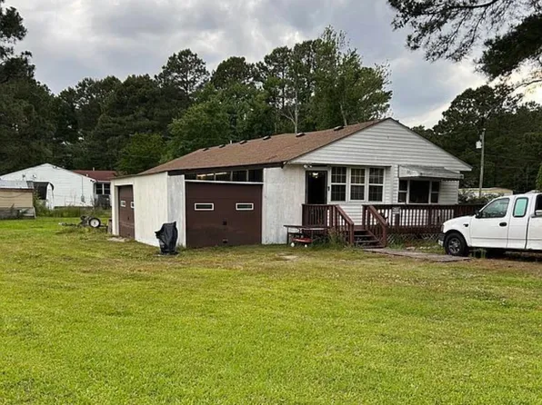 206 Scuppernong Road, Columbia, NC 27925