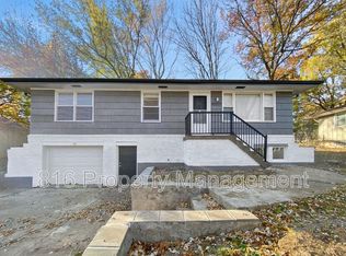 16007 E 35th St S, Independence, MO 64055