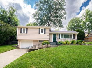 3506 E Lantern Ln, Saint Joseph, MO 64506
