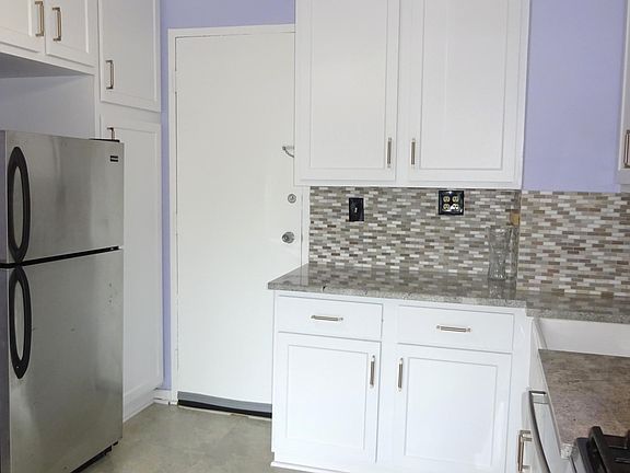 3rd image of 10500 Rockville Pike Unit 404