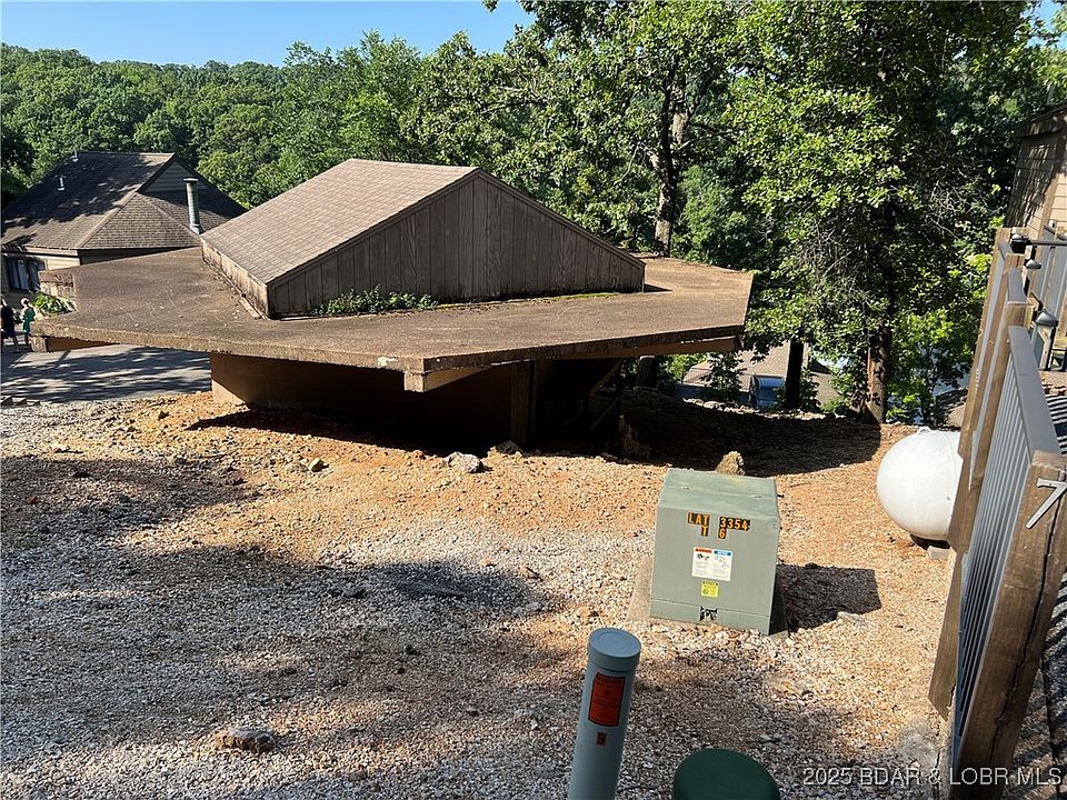 1st image of 8 & Holiday Shores Dr