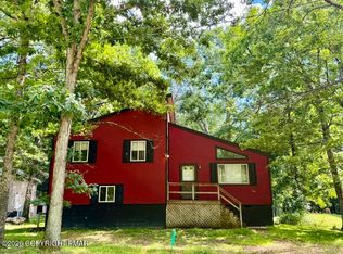1113 Elk Dr, Bushkill, PA 18324