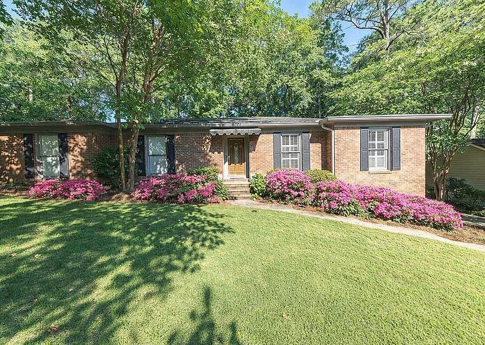 1st image of 6801 Springlake Dr