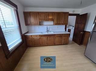 5 Linwood St #2, Nashua, NH 03060