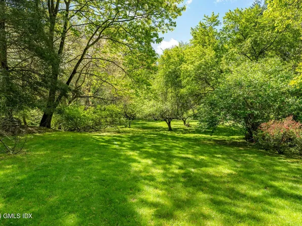 16 Vineyard Ln, Greenwich, CT 06831