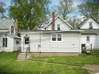 1st image of 220 W Wilden Ave