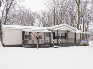 250 W Water St, Constantine, MI 49042