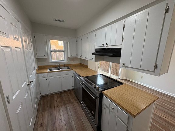 4th image of 110 Concord Dr APT A