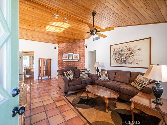 3rd image of 615 N Paseo De Anza