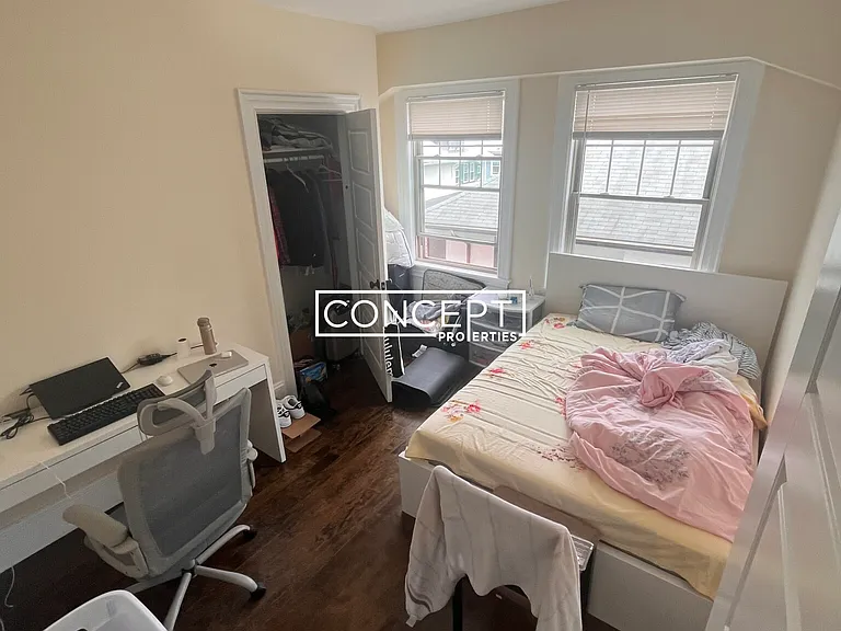 25 Commonwealth Ter #3 — Photo 8