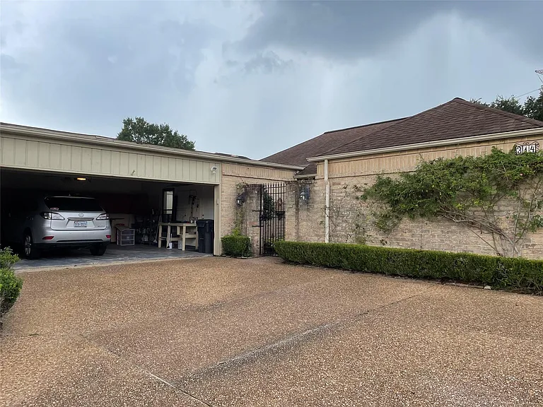 314 Fox Briar Ln — Photo 34